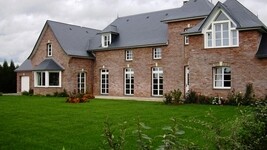 LONGUEIN salle petits dejeuners